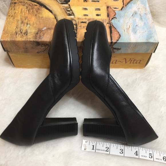 NIB Bella Vita Women's Zari Leather Platform Pump - Picture 3 of 7